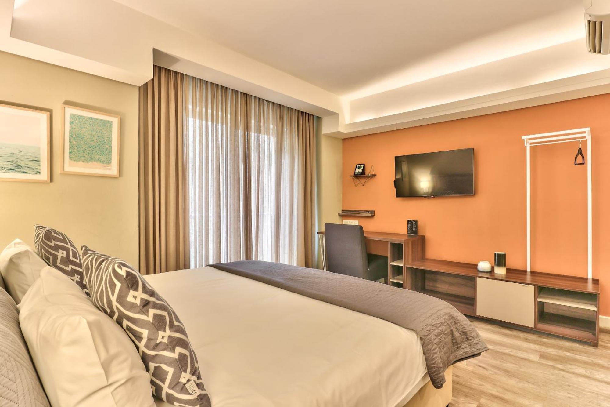 Hotel Wink Foreshore